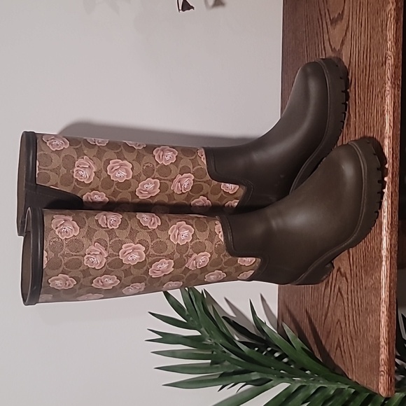 Coach Shoes - Coach Tall Rainboots Brown Rose Women sz 8